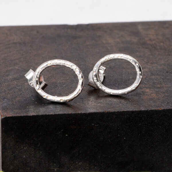 Grace collection oval studs earrings