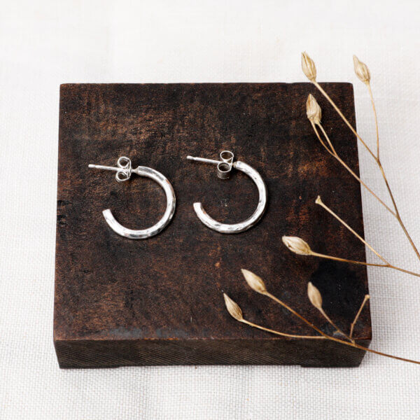 Hammered small round 3/4 hoops earrings