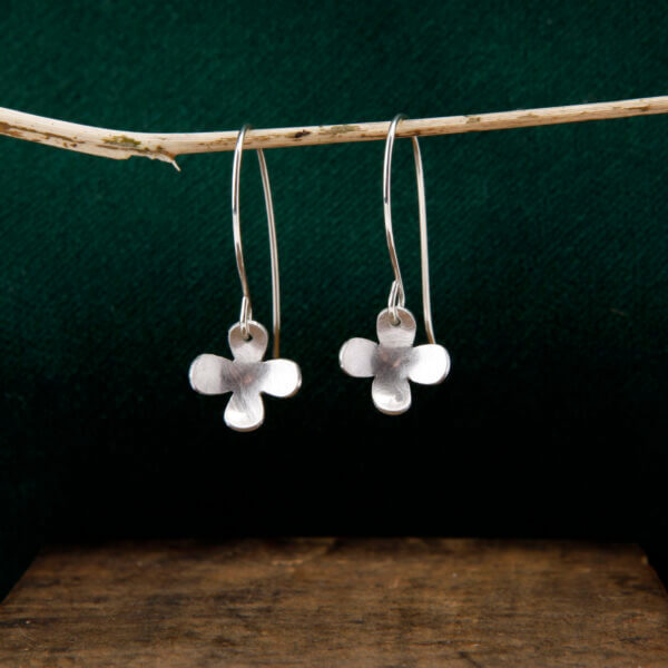 simple flower earring small