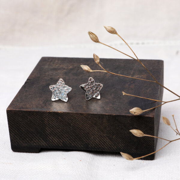 Hammered finish star stud earrings