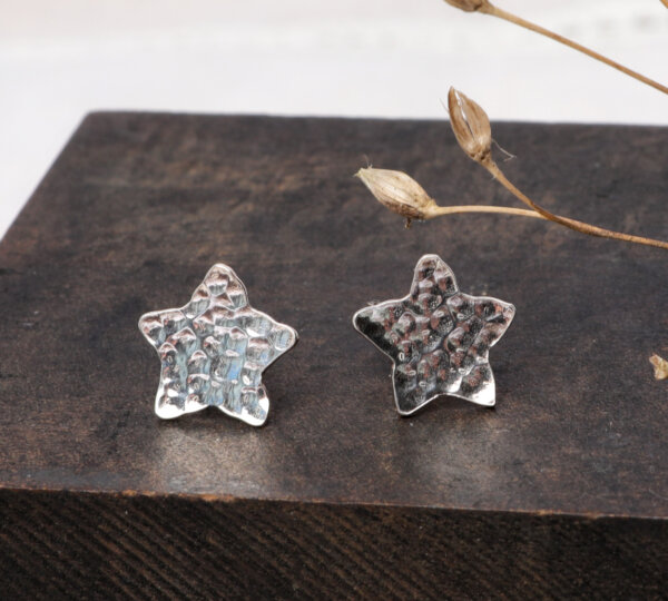 Hammered finish star stud earrings