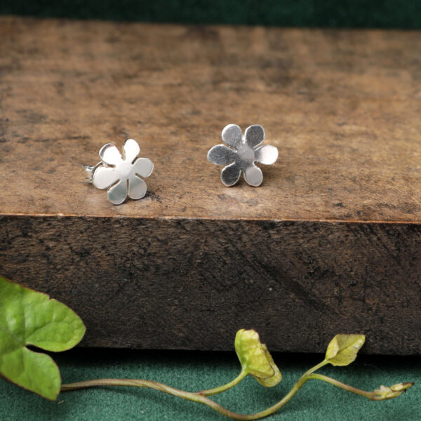 Delicate flower stud earrings