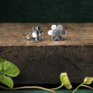 Delicate flower stud earrings