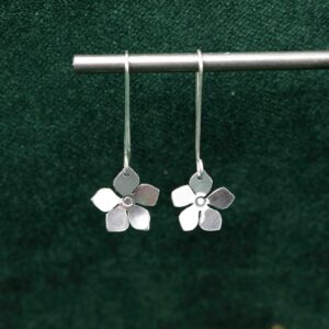 Vinca flower drop earrings