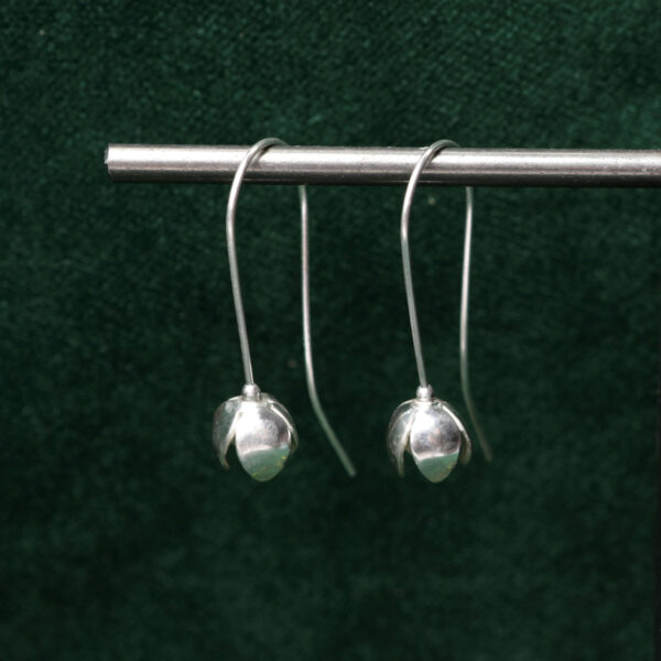 Closed wildflower drop earring